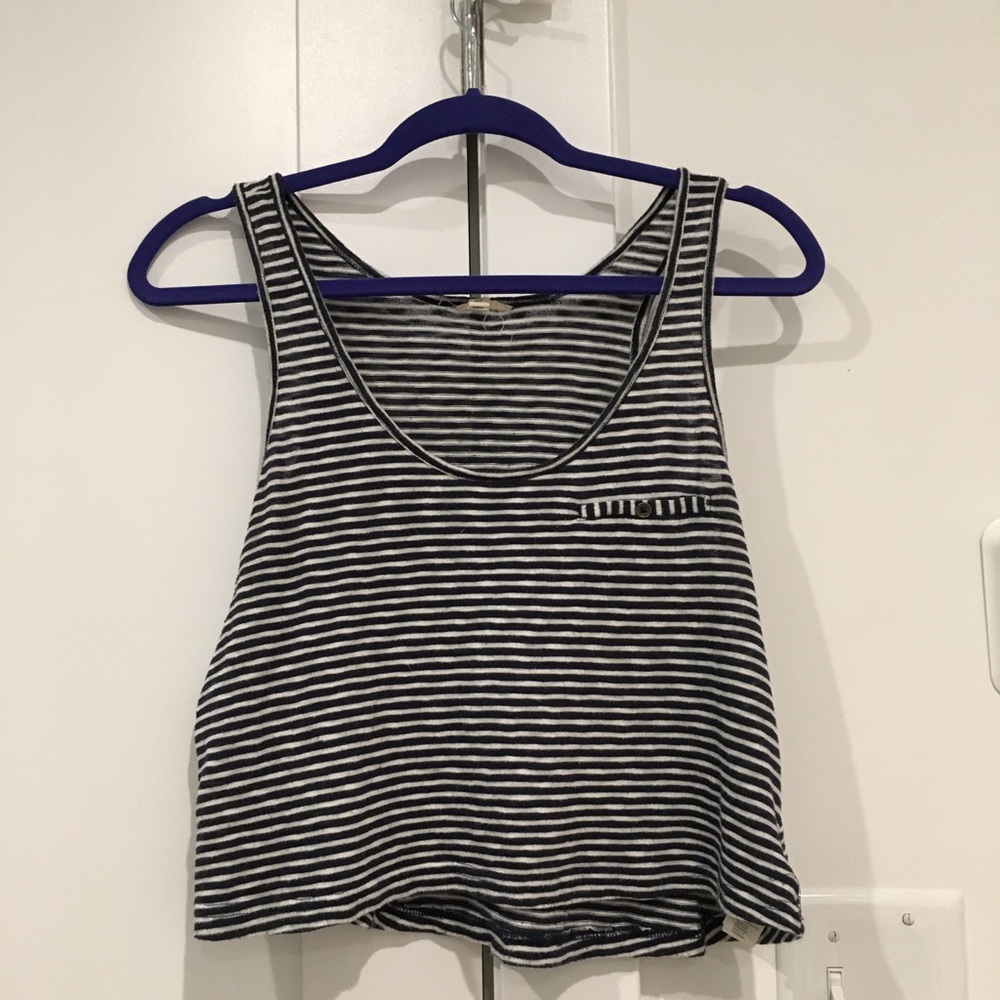Navy & White Striped Crop Top ⚪️🔵